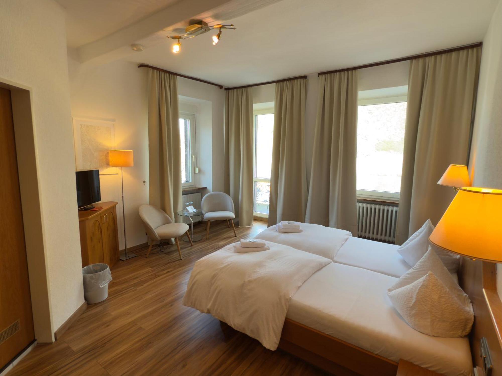 Hotel "Zur Schoenen Aussicht" Кохем Екстер'єр фото