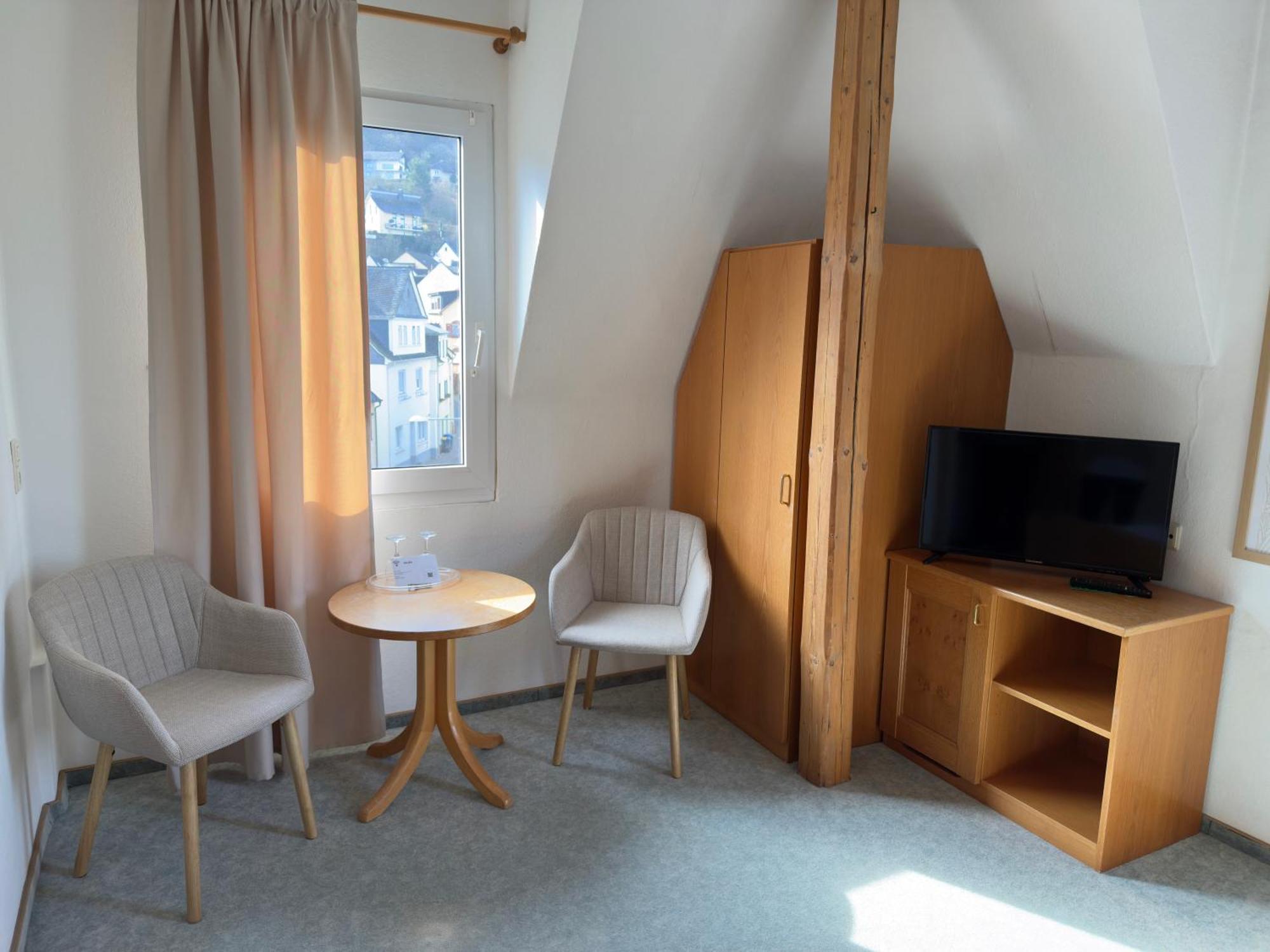 Hotel "Zur Schoenen Aussicht" Кохем Екстер'єр фото
